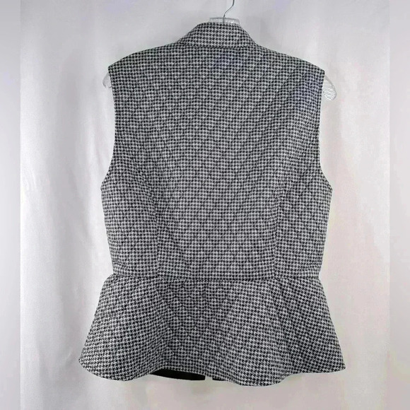 NWT WHBM Quilted Vest Peplum Color Digi Houndstooth Black/white SIZE M - Picture 2 of 11